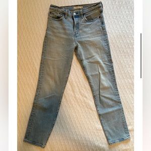 Levi’s Wedgie Jean